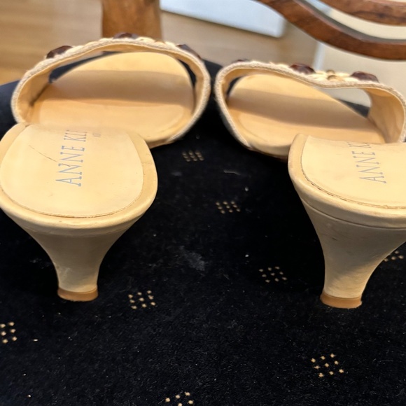 Beautiful Anne Klein jeweled slide sandals - kitten heel - 9.5 - Picture 2 of 5